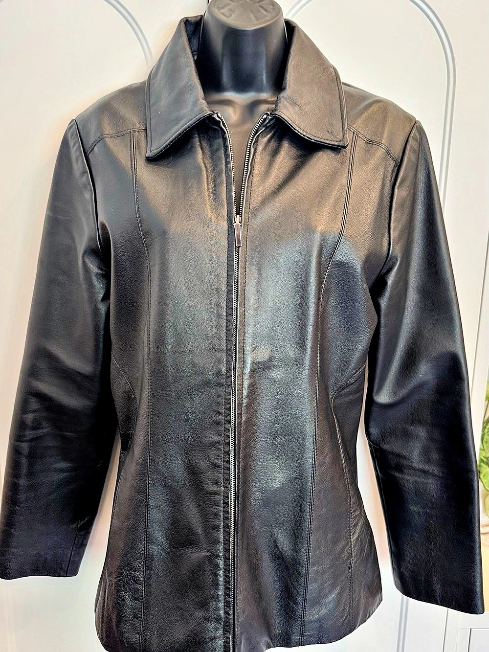 Colebrook Women’s M Black Genuine Leather Zip Jacket Classic 90s Y2K